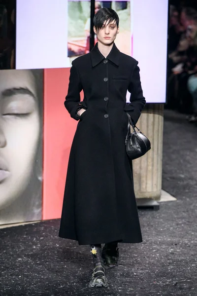 Look 8